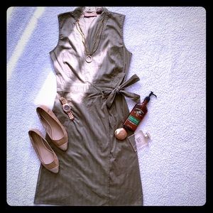 NWT Wrap body midi olive dress small